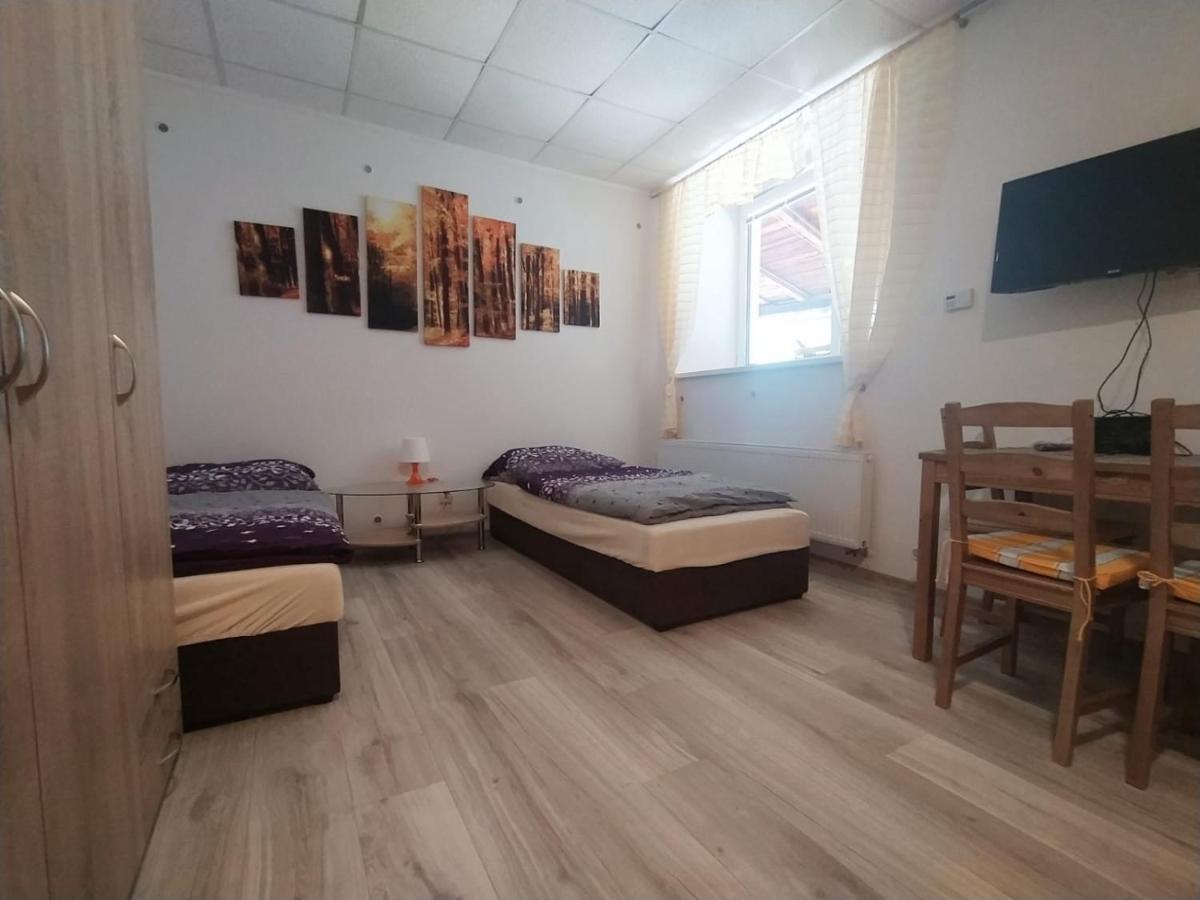 Apartmany Lono Jičín Exterior foto